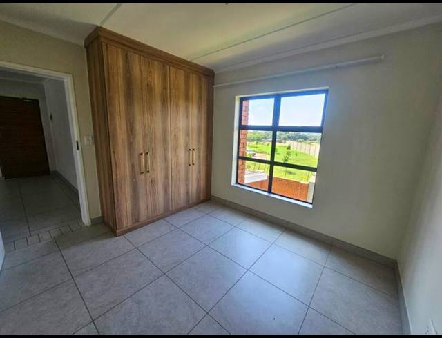 2 BEDROOM APARTMENT FOR SALE IN GLEN MARAIS